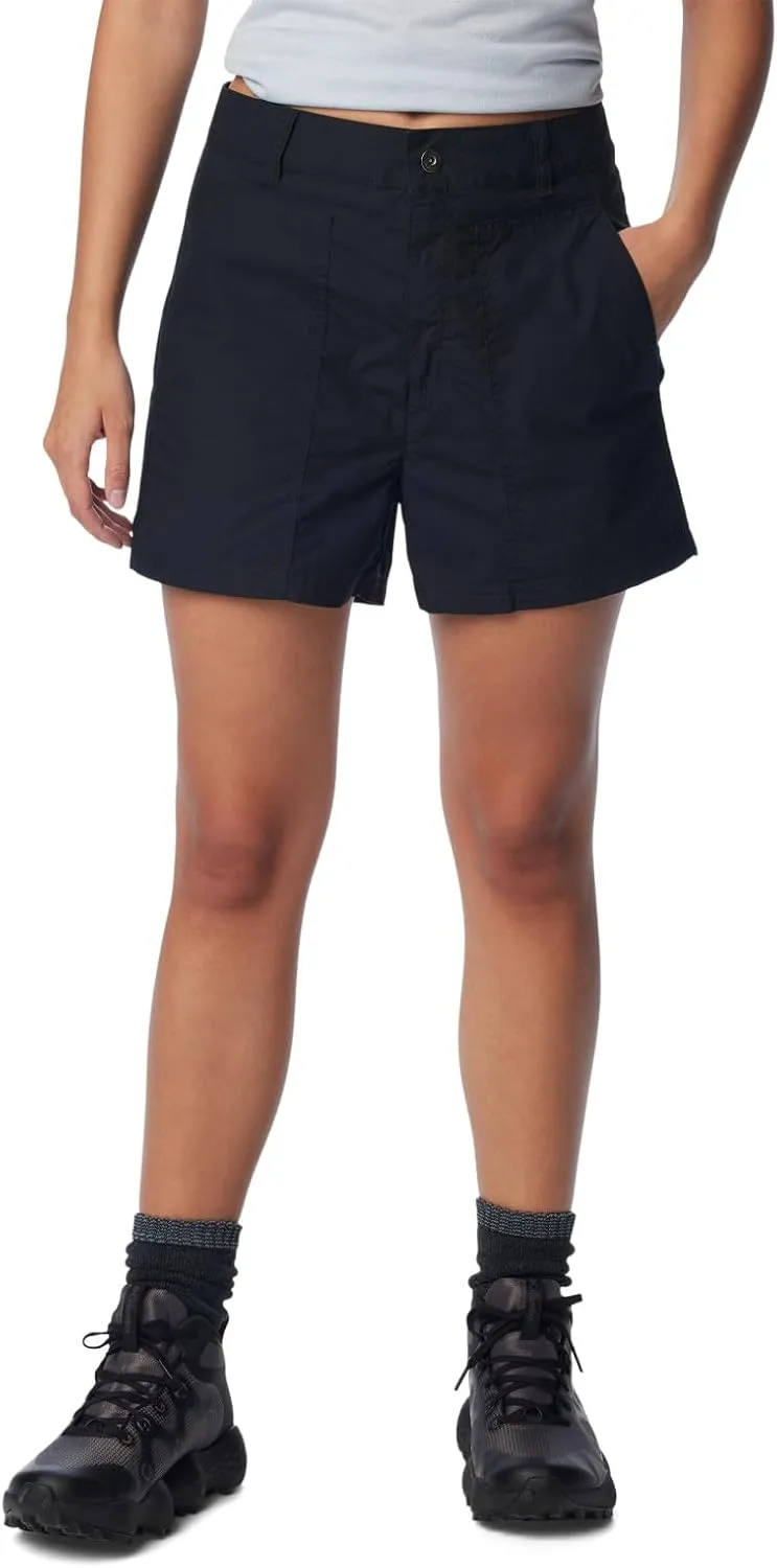 Columbia Women's Holly Hideaway Washed Out Short