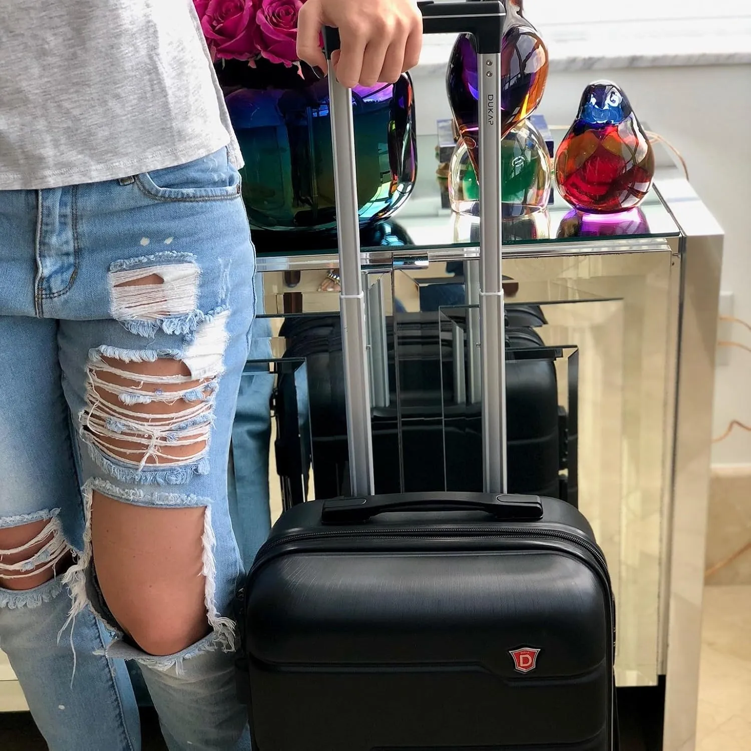 DUKAP RODEZ Hardside Luggage with Ergonomic Handles and TSA Lock | Spacious Traveling Suitcase Travel Suitcase with Four Spinner Wheels and Studs | 20 Inch Carry On Luggage | Black
