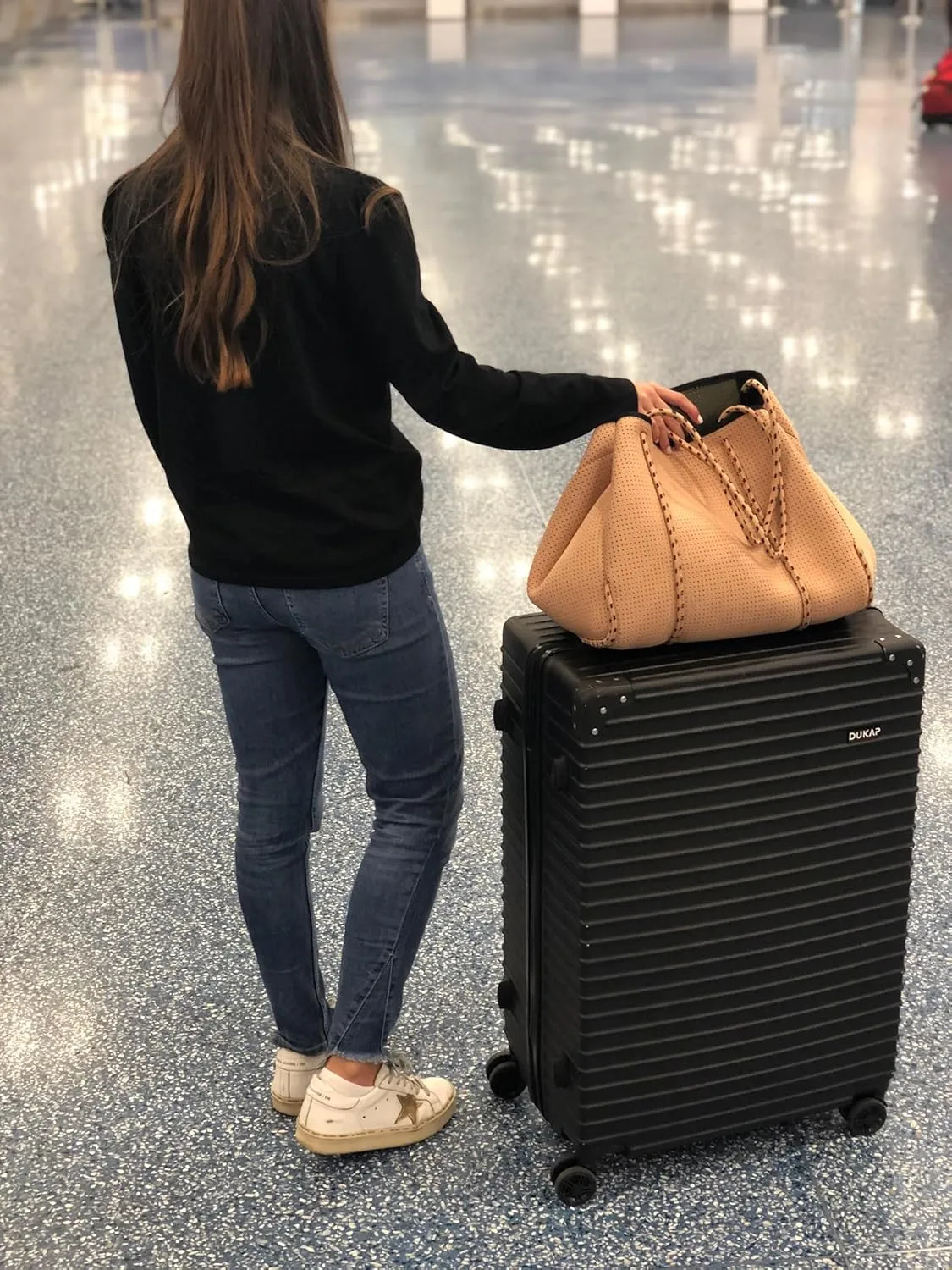 DUKAP TOUR Luggage With Ergonomic GEL Handle| Spacious Traveling Suitcase, Travel Suitcase with TSA Combination Lock | 24 Inch Medium Lightweight Spinner Luggage | Black