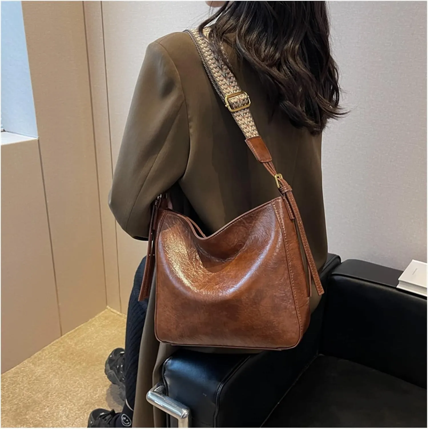 Fashion Luxury Crossbody Bags For Women Shoulder Handbags Vintage Simple Small Leather Bucket Crossbody Bags For Women(Yellow)