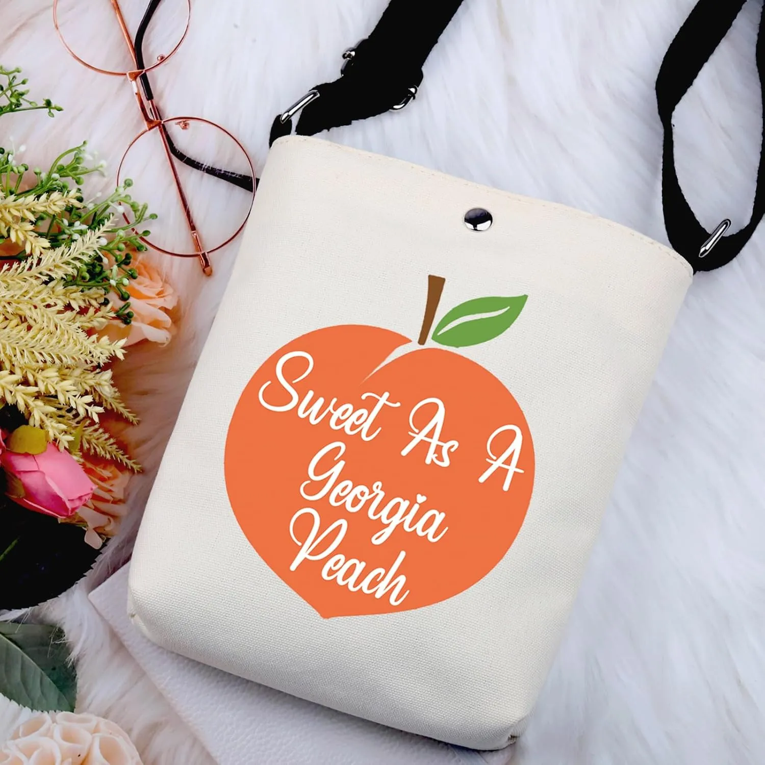 G2TUP Georgia Peach Cosmetic Bag - Compact Makeup Pouch with Jetted Pocket - Perfect for Travel, Gym, or Gifts - Women, Georgia Fans, Peach Lovers - 5.27 x 9.28 x 0.39 inches