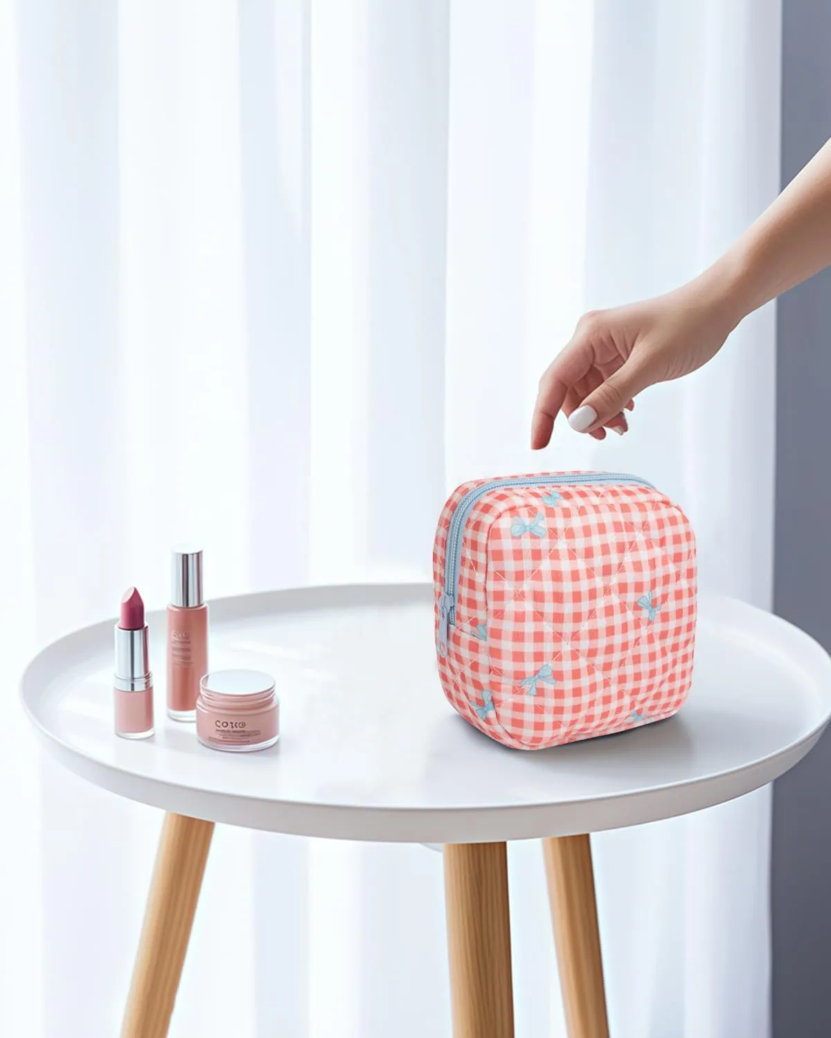 LETGO Cotton Quilted Makeup Bag, Cute Pouch Toiletry Bag Checkered Cosmetic Bag Quilted Floral Organizer Travel Coquette Aesthetic Portable Storage Zipper Purse for Women (Red Checkered)