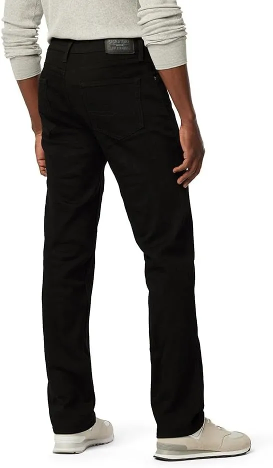 Signature by Levi Strauss & Co. Gold Label Men's Relaxed Fit Flex Jeans