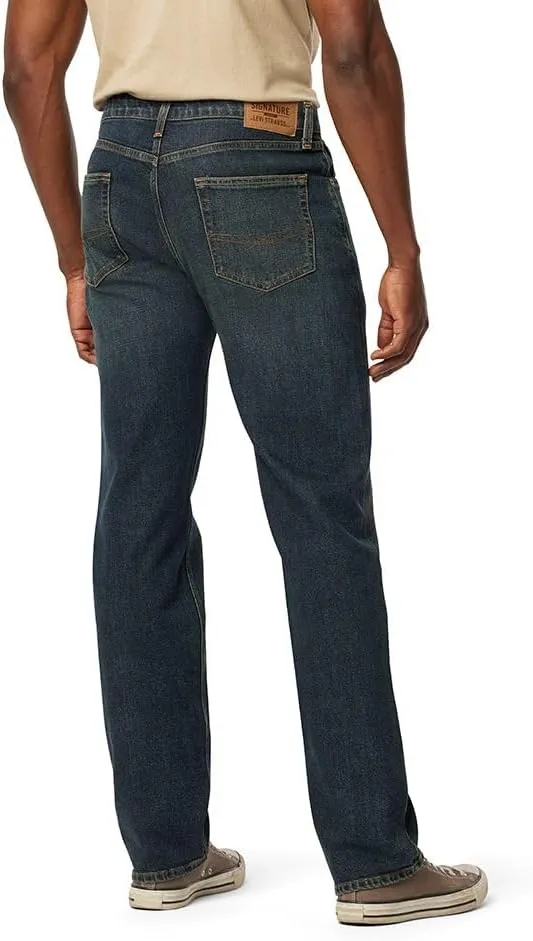 Signature by Levi Strauss & Co. Gold Label Men's Relaxed Fit Flex Jeans