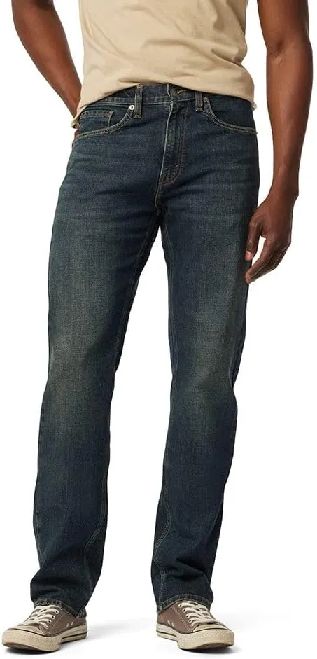 Signature by Levi Strauss & Co. Gold Label Men's Relaxed Fit Flex Jeans