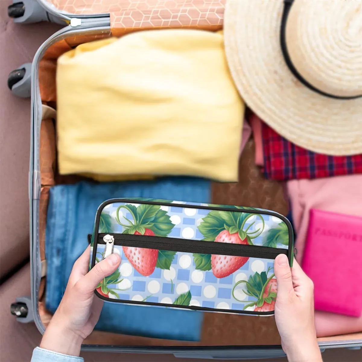 Travel Toiletry Bag for Women Men Fruit Strawberry Themed Hanging Cosmetic Bag Waterproof Makeup Bag for Shaving Makeup Toothbrush & Travel Essentials